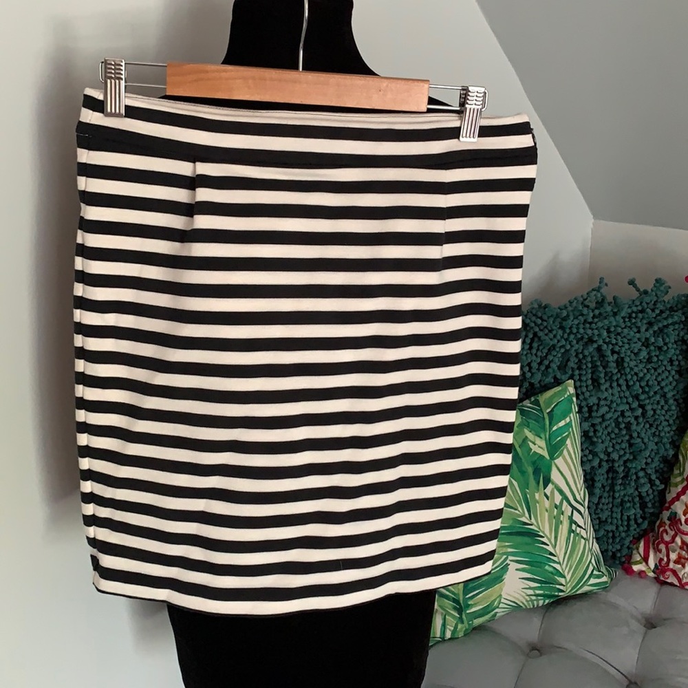 Tommy Hilfiger skirt